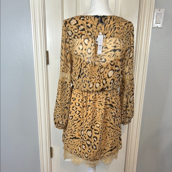 WHBM LS Soft Blouson Leopard Print Dress | Size 4 | NWT - Picture 8 of 8